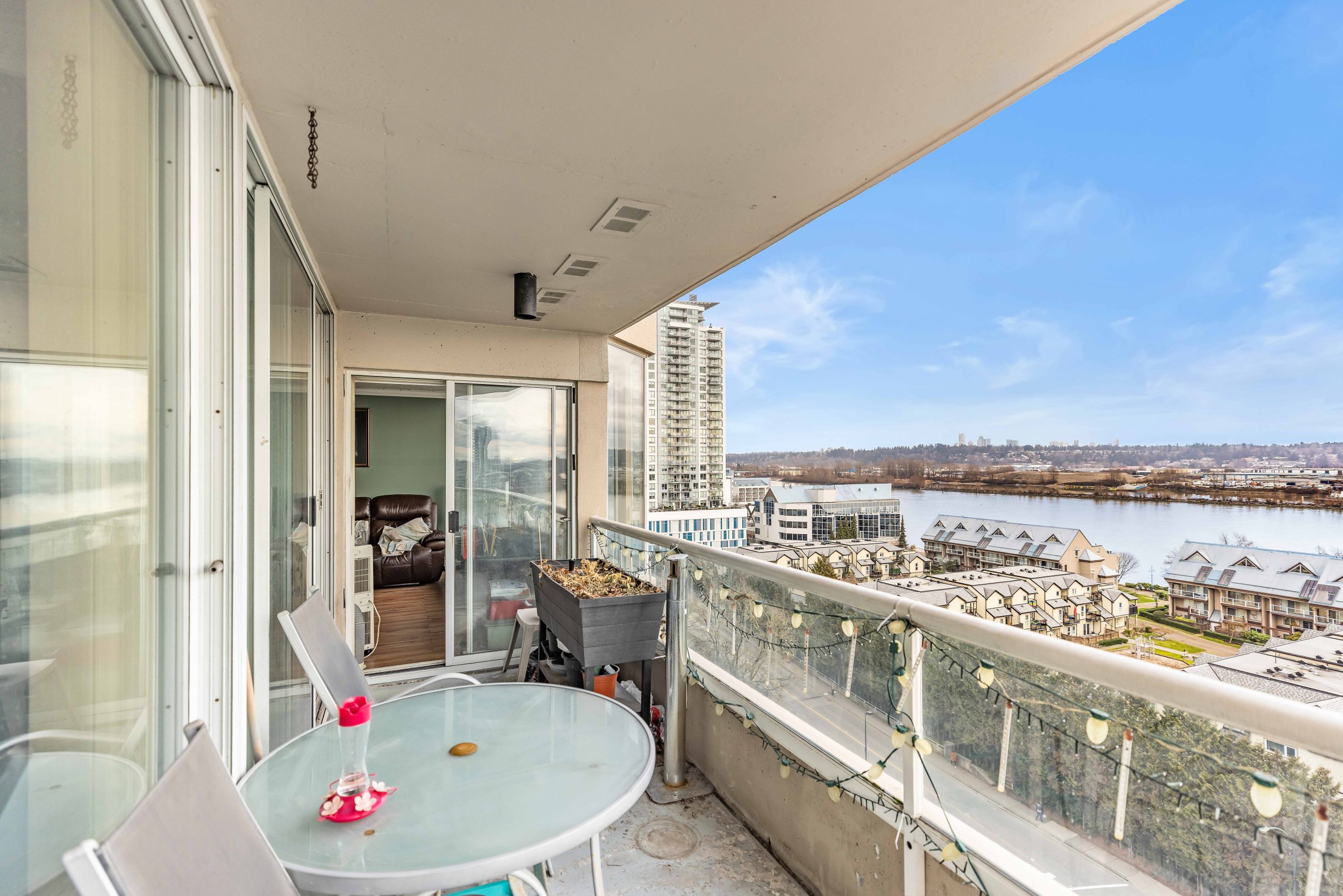 1103 1045 Quayside Drive, New Westminster 14