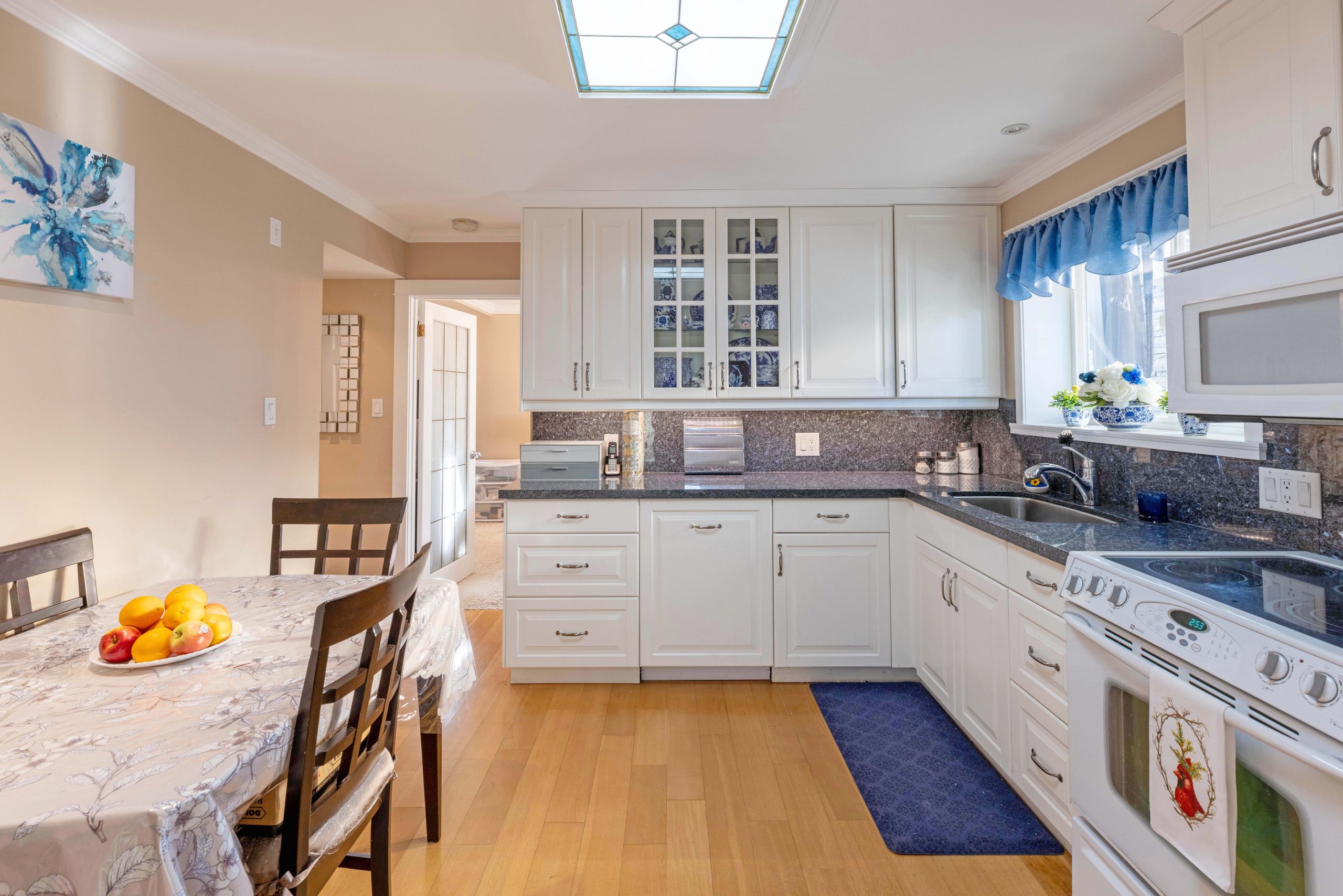 7777 Wright Street, East Burnaby 29