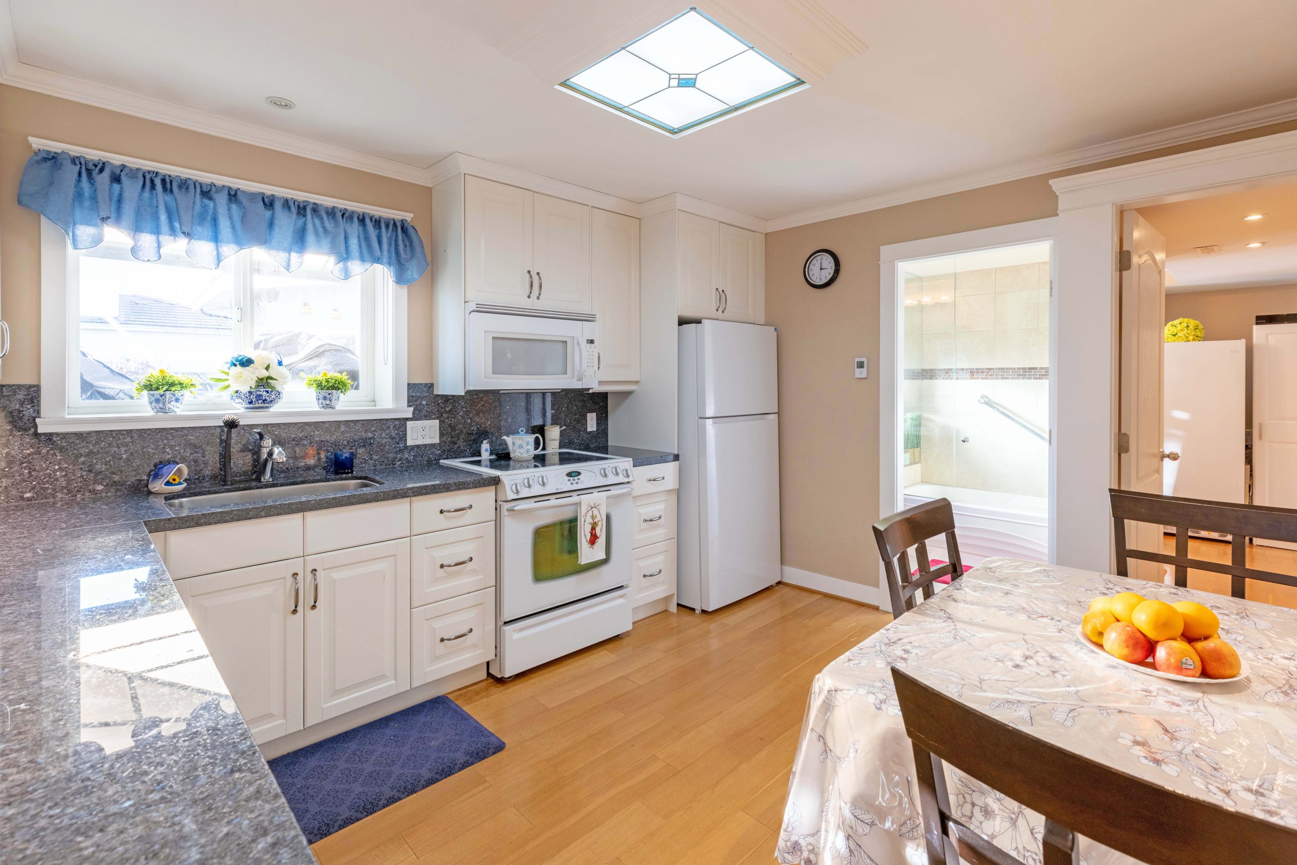 7777 Wright Street, East Burnaby 30