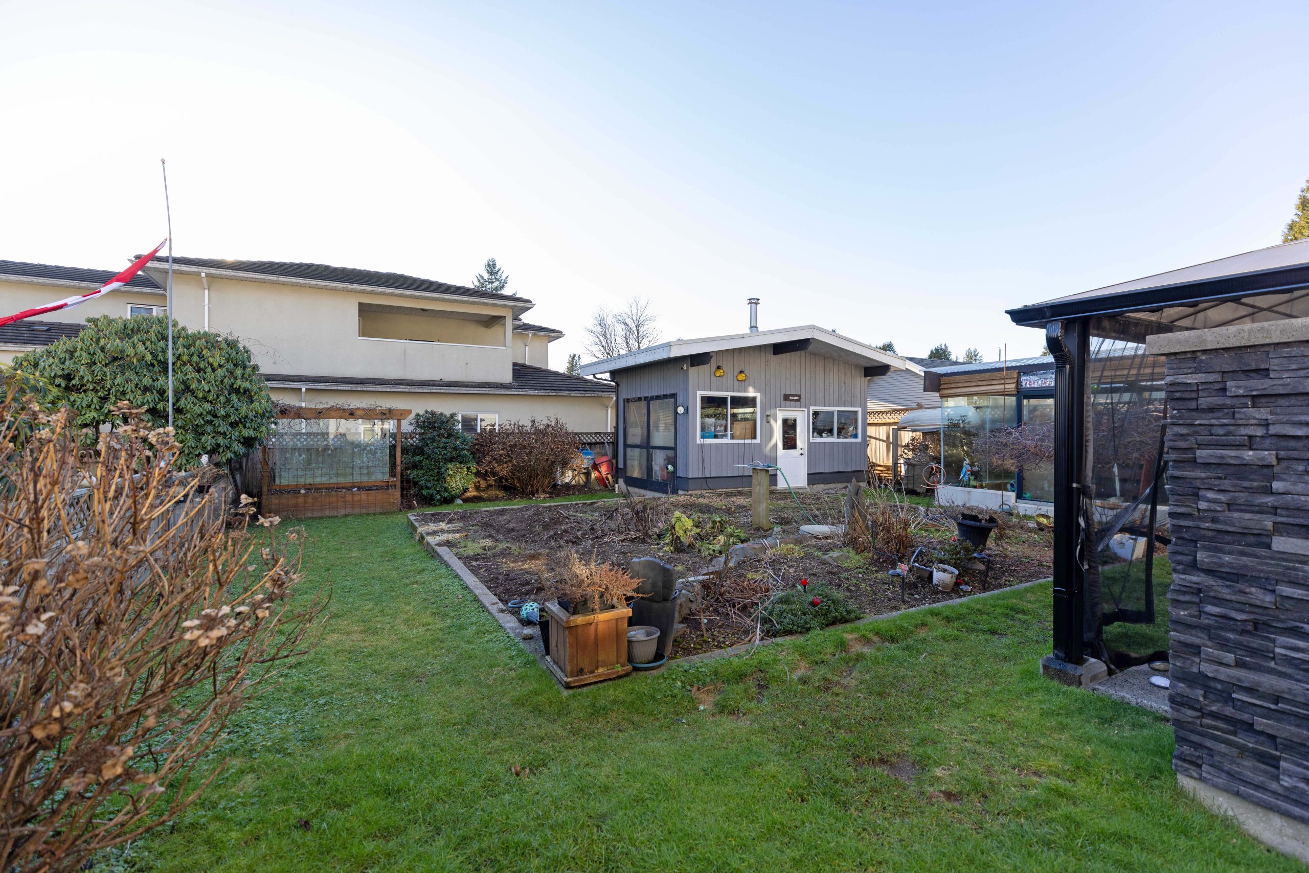 7777 Wright Street, East Burnaby 39