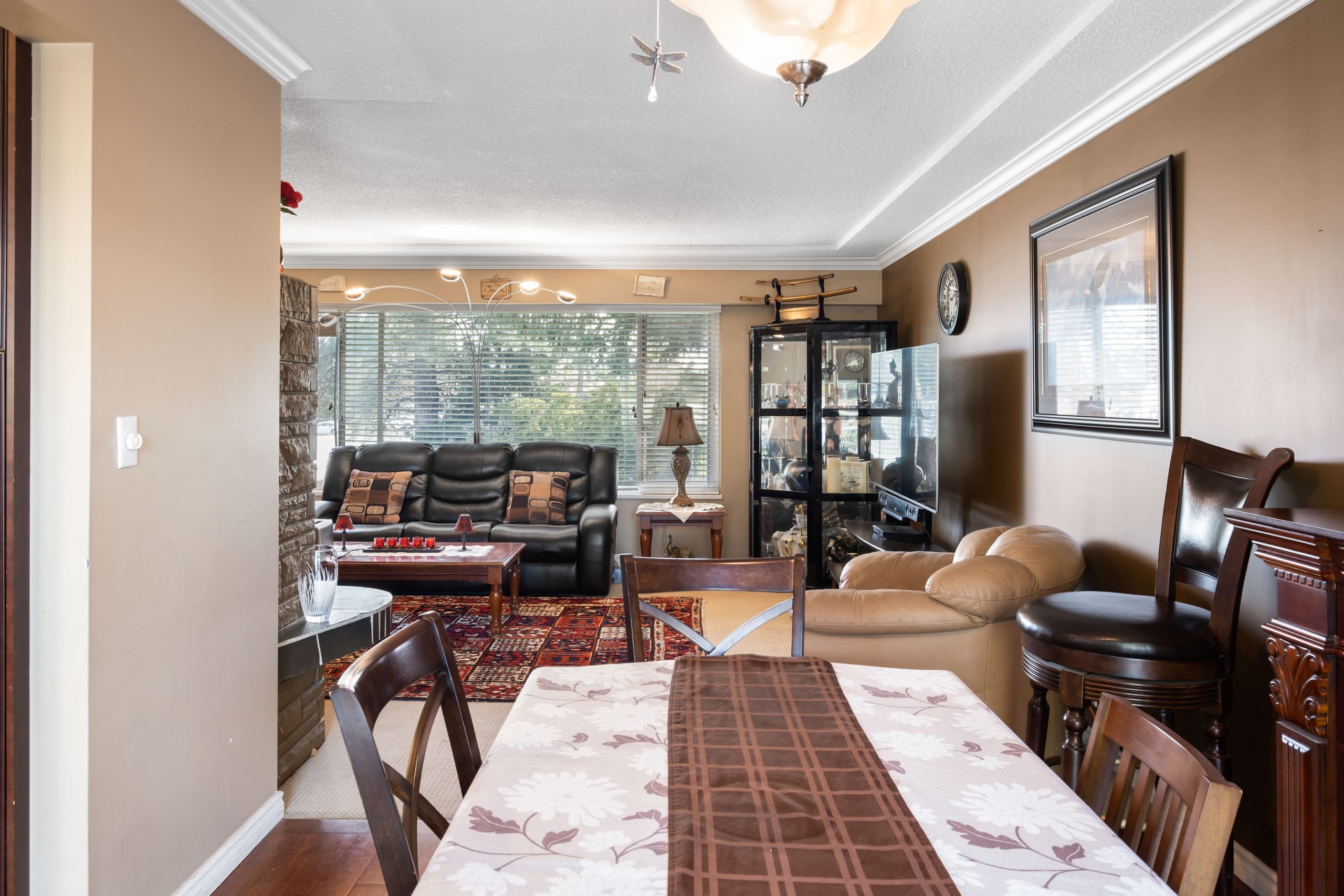 1661 Foster Avenue, Coquitlam 13