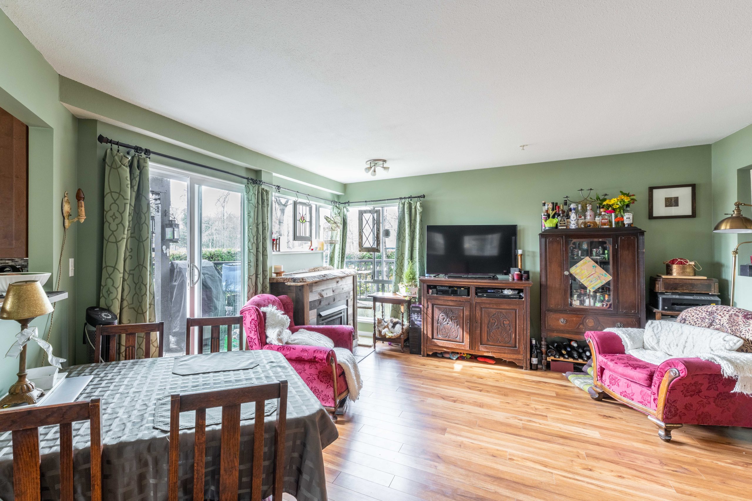 114 2429 Hawthorne Avenue, Central Port Coquitlam 3