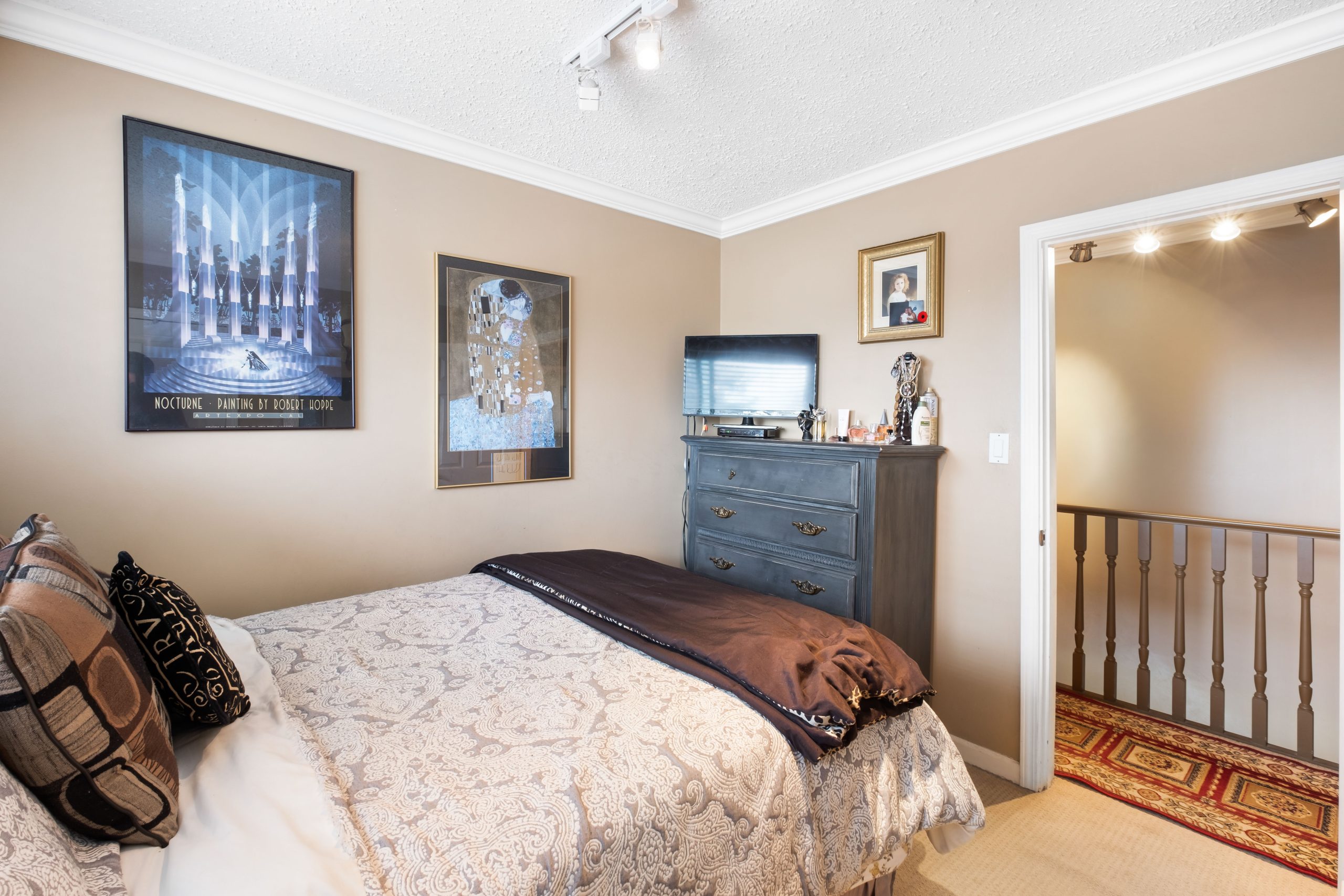 1661 Foster Avenue, Coquitlam 24