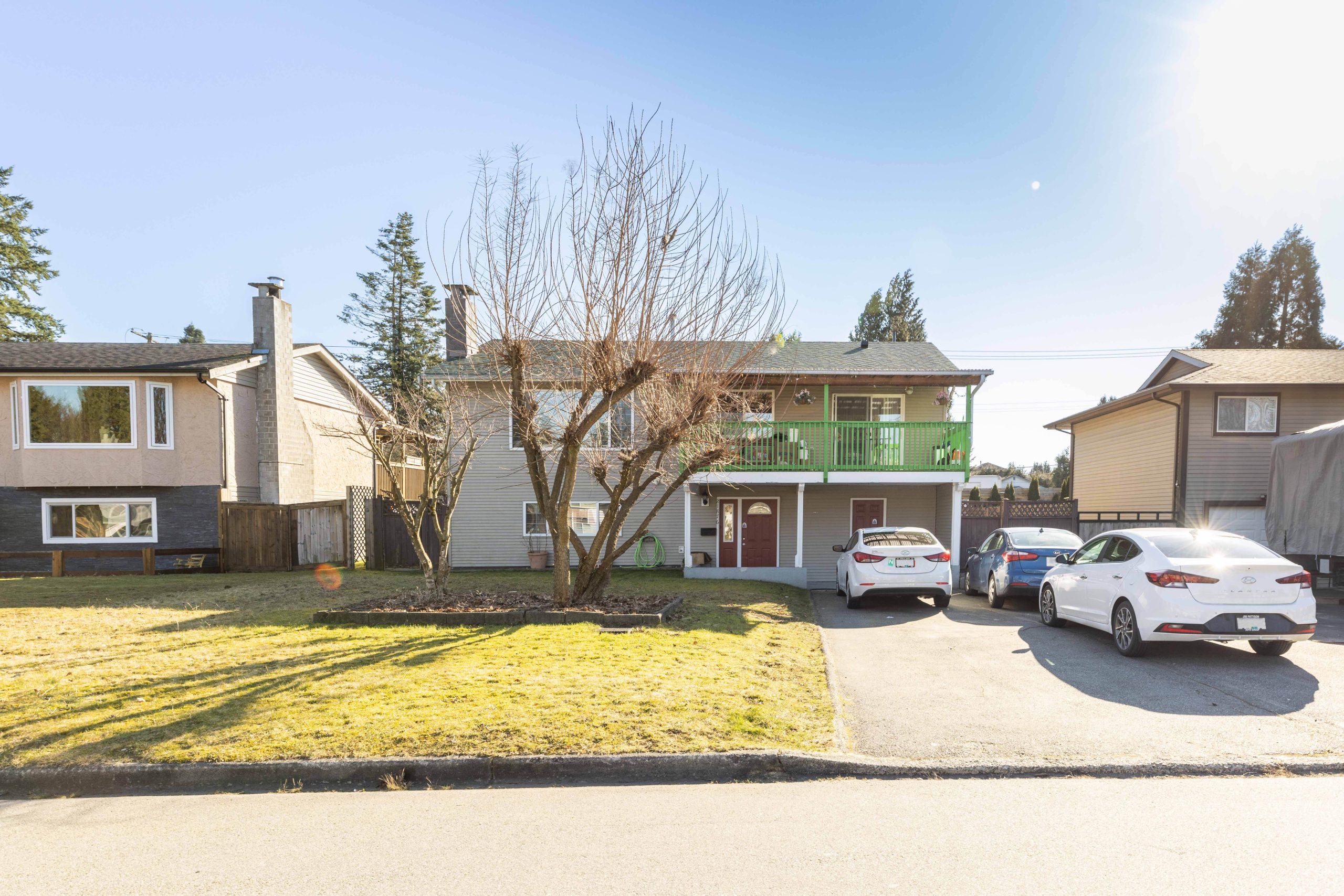 21876 Laurie Avenue, Maple Ridge