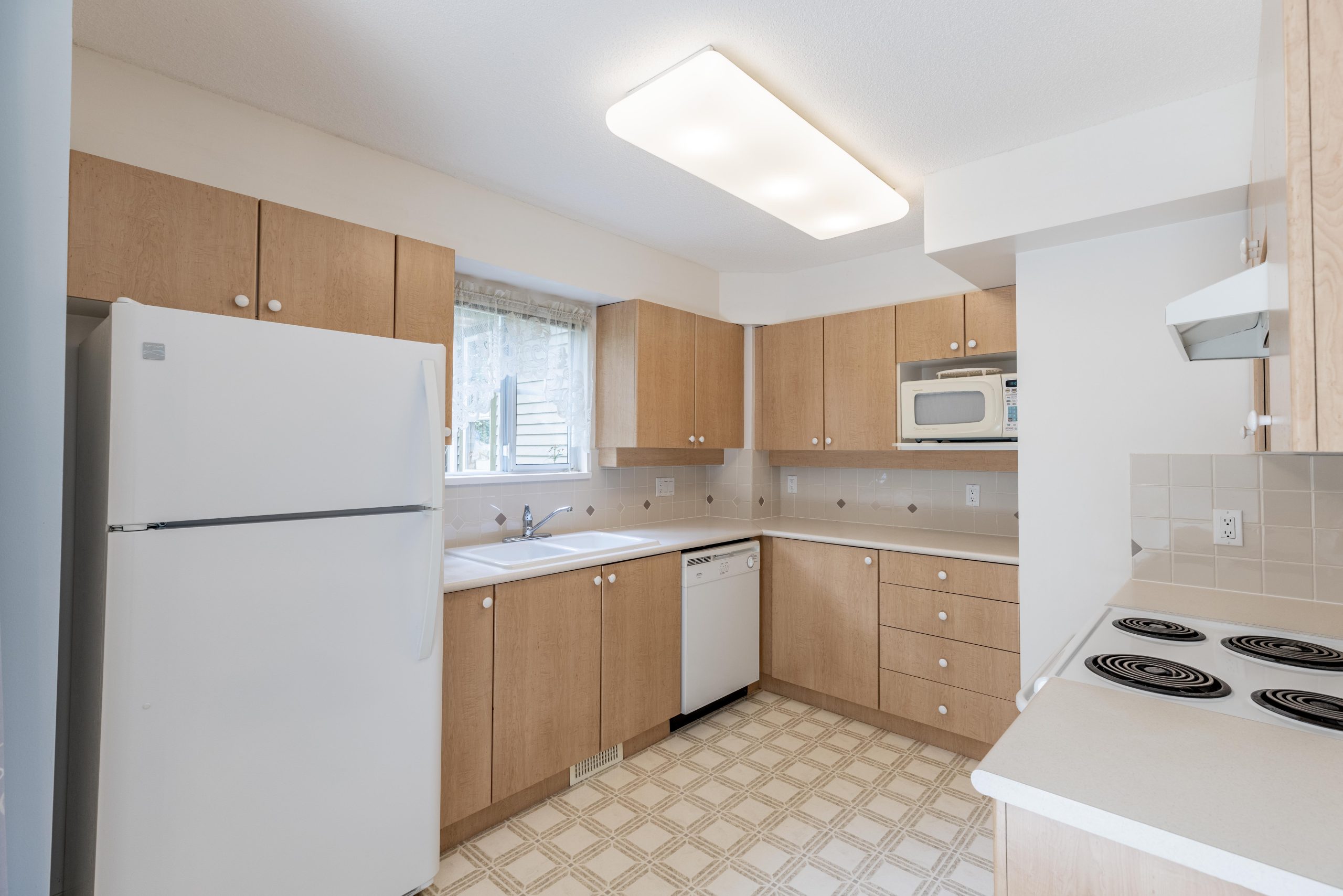 1120 Bennet Drive, Port Coquitlam 23