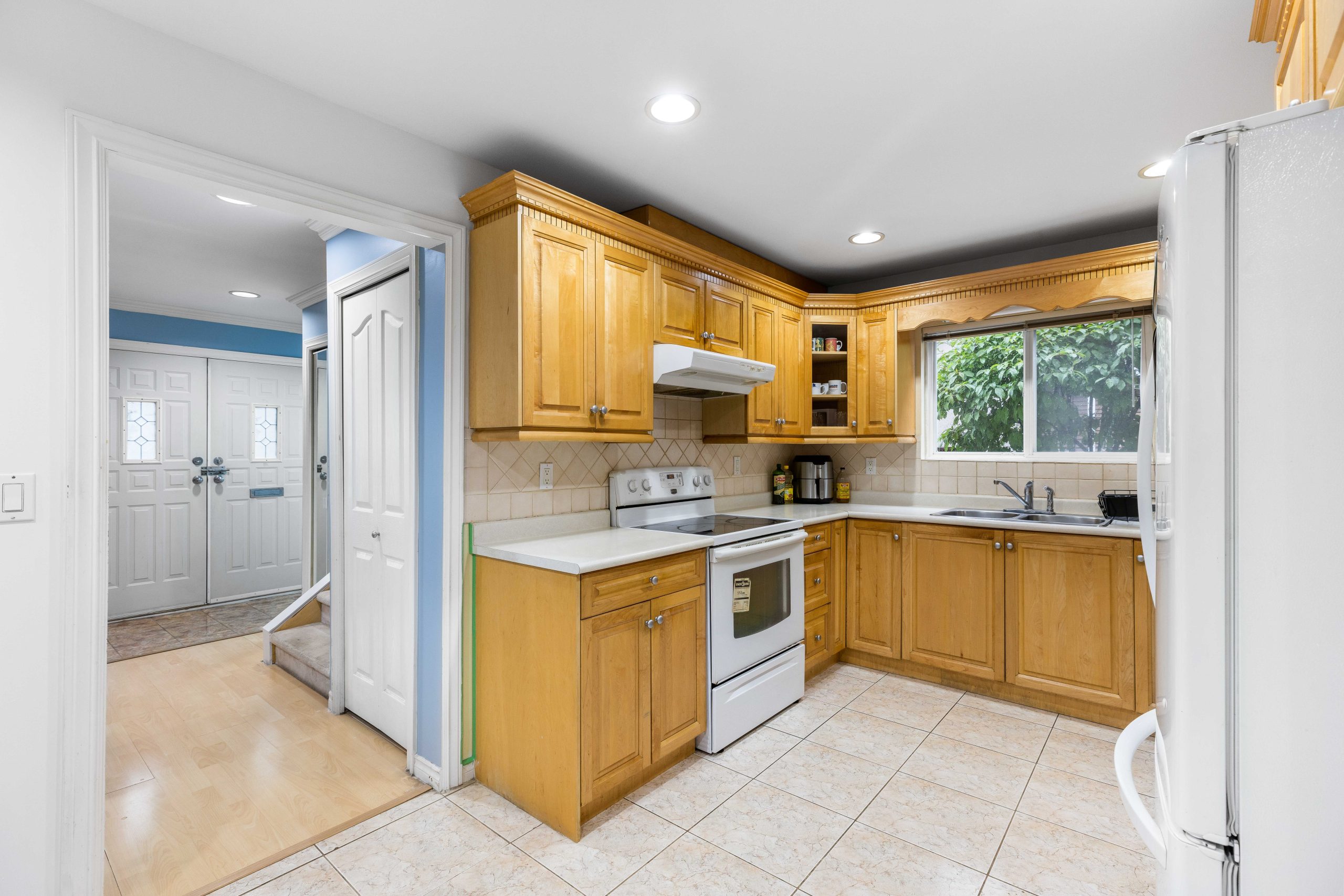 5957 WOODSWORTH STREET, Burnaby North, Central BN, V5G 1S9 8
