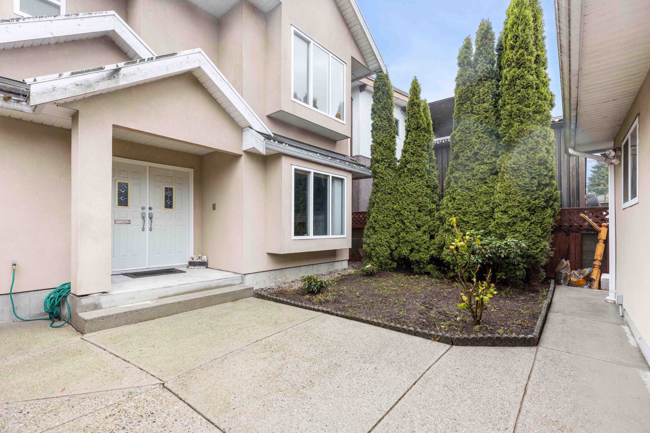 5957 WOODSWORTH STREET, Burnaby North, Central BN, V5G 1S9