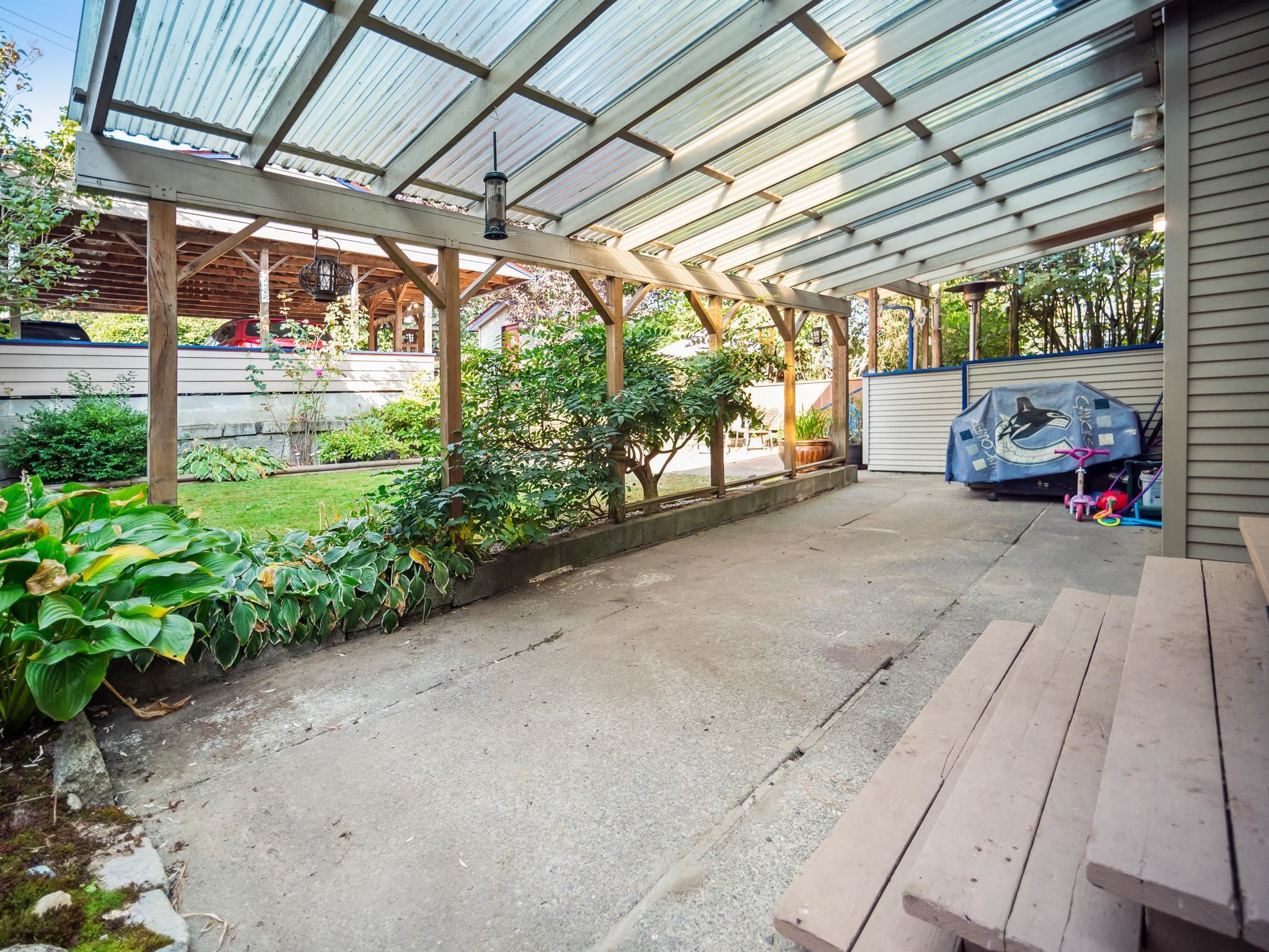 609 E COLUMBIA STREET 36