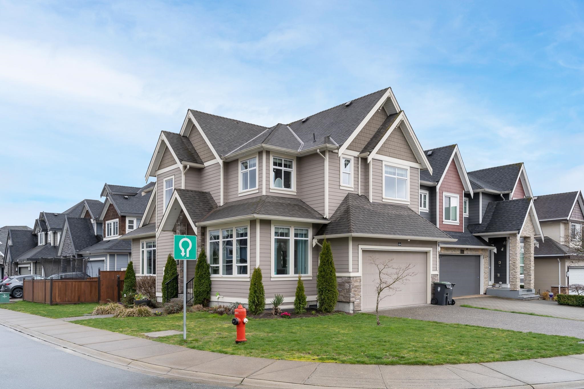 19670 70A AVENUE, LANGLEY