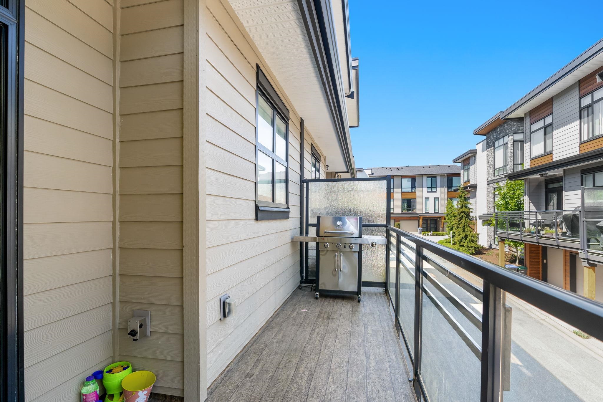 205 16488 64 AVENUE 34