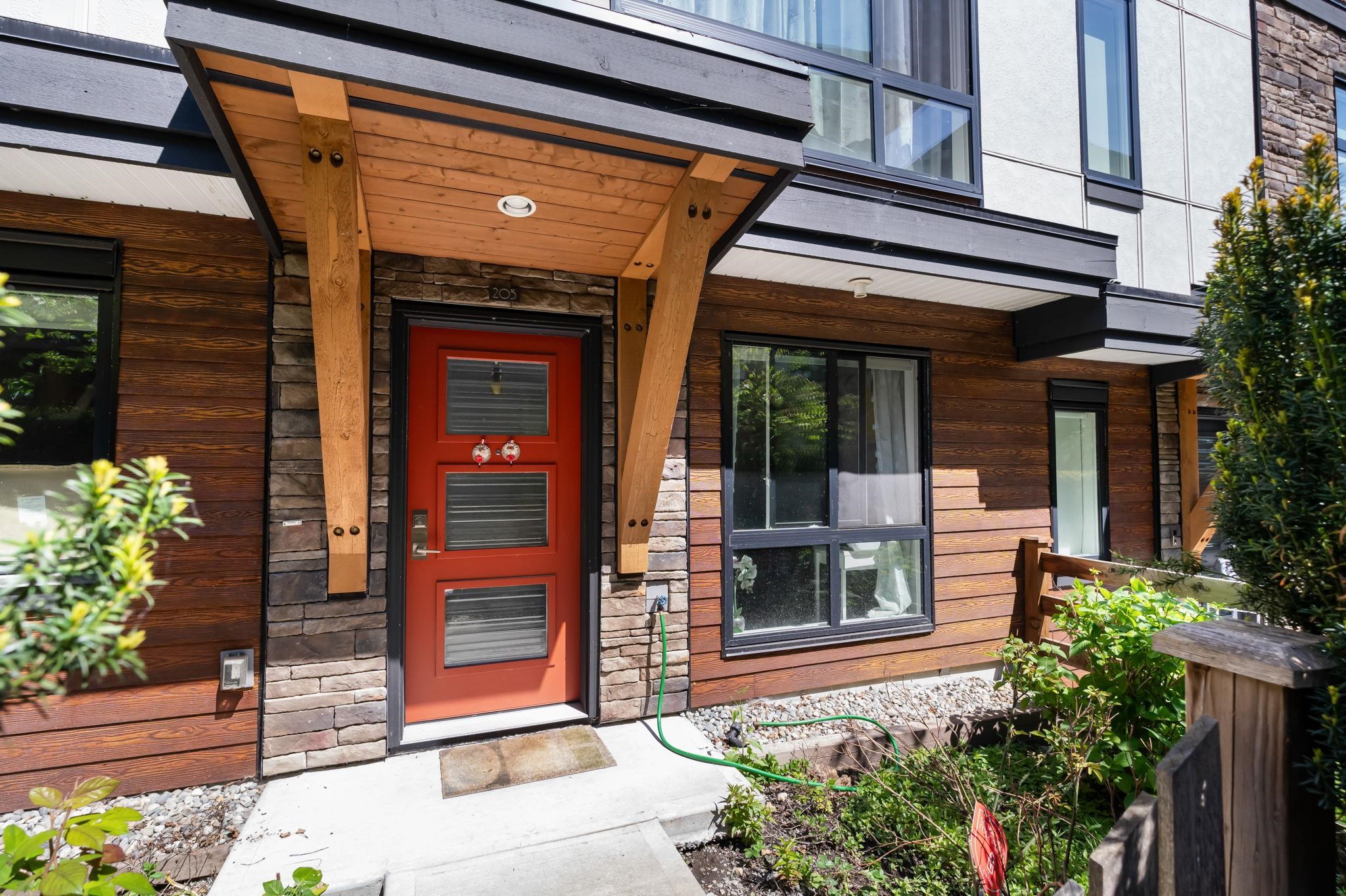 205 16488 64 AVENUE 4