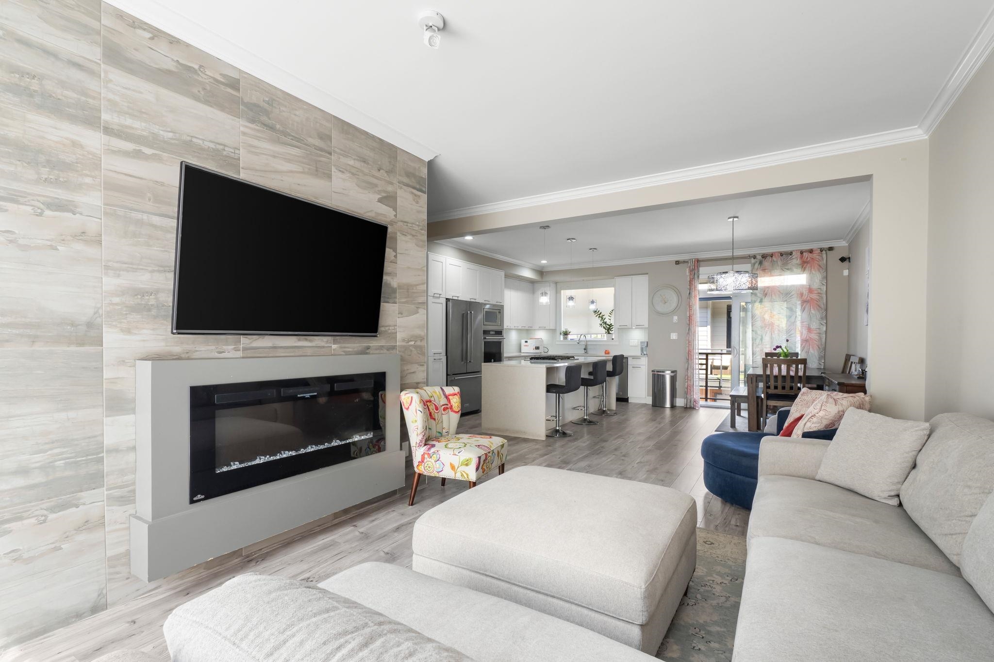 205 16488 64 AVENUE 5