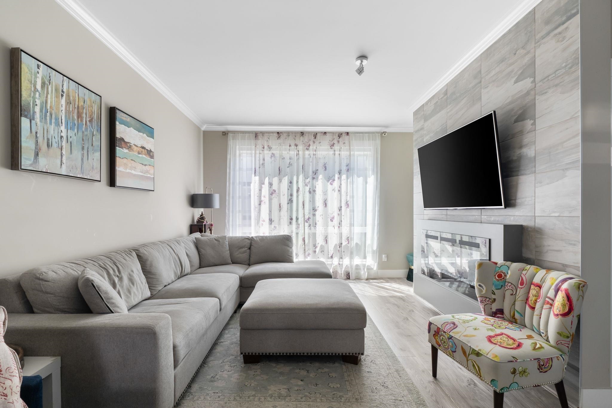 205 16488 64 AVENUE 7