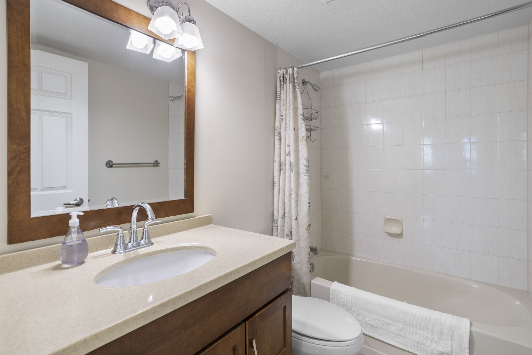 407 6737 STATION HILL COURT 16