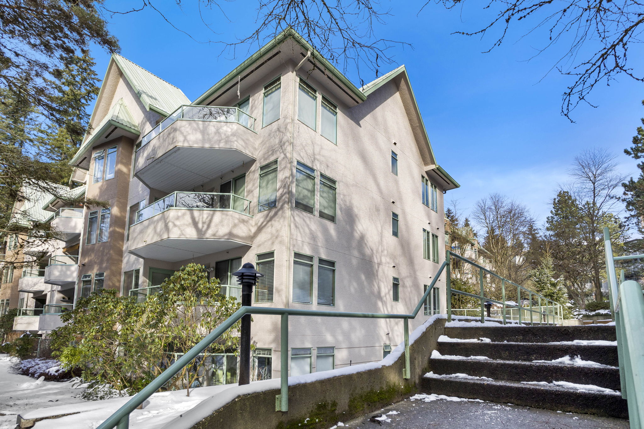 407 6737 STATION HILL COURT 4